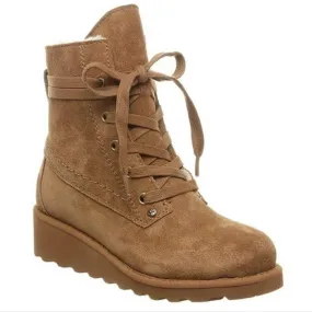 BEARPAW Krista Youth Boots in Hickory