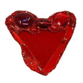 RED GLITTERING HEART BROOCH - LUV